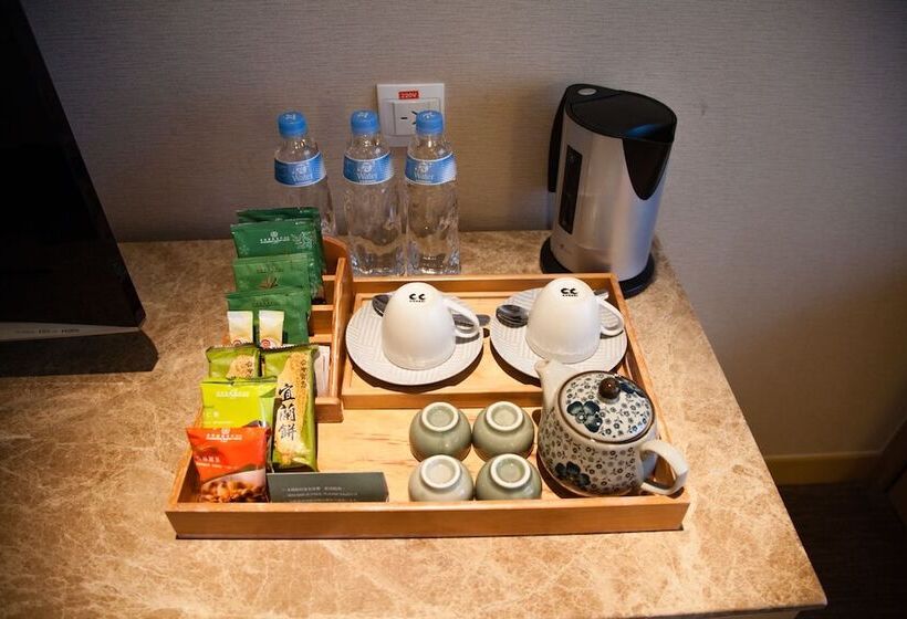 اتاق خانوادگی, Evergreen Resort Hotel Jiaosi