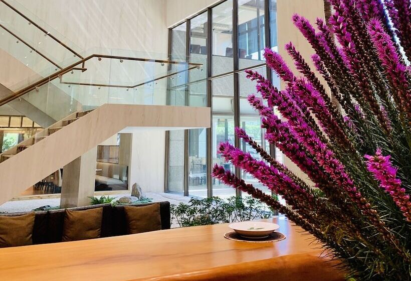 سوییت, Evergreen Resort Hotel Jiaosi