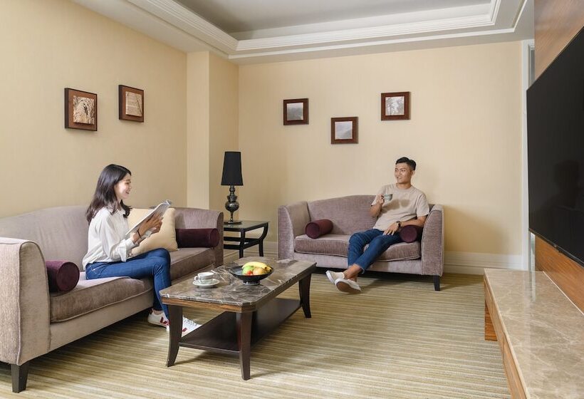 سوییت, Evergreen Resort Hotel Jiaosi