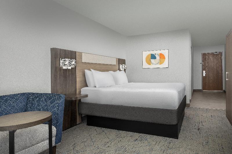 Номер Стандарт Кровать Кинг Адаптированный для Инвалидов, Holiday Inn Express & Suites Superior, An Ihg