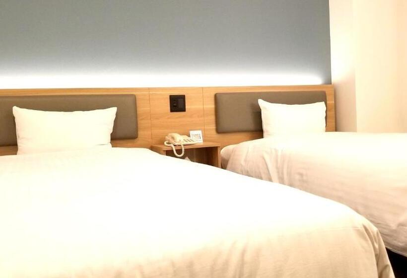 חדר סטנדרט לשלושה, Kochi Sunrise