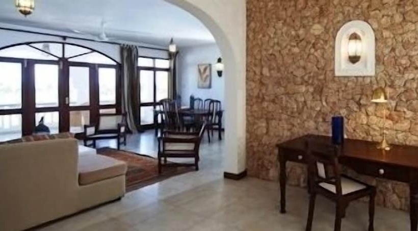 سوئیت 2 خوابه, Lantana Galu Beach