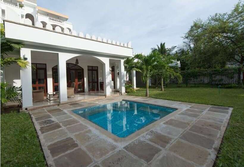 3 Bedroom Suite, Lantana Galu Beach