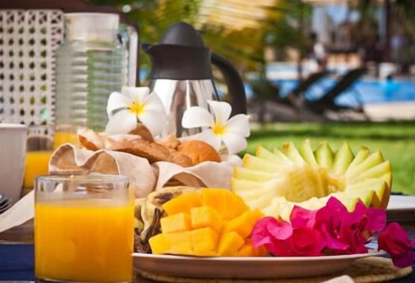 ویلای 3 خوابه, Lantana Galu Beach