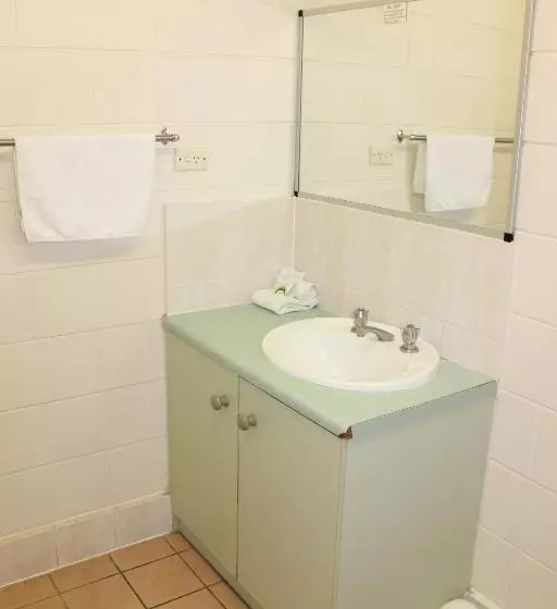 ２ベッドルームアパートメント, Oasis Inn Apartments