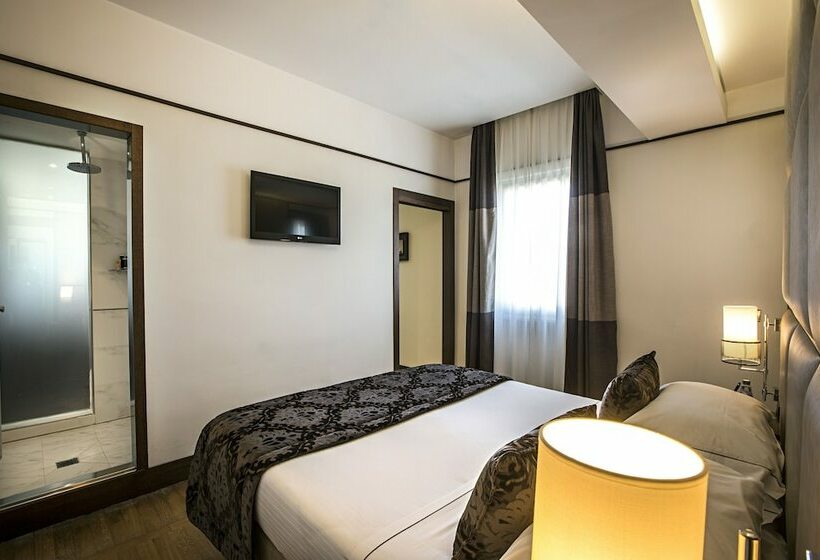 Классический Номер, The Independent