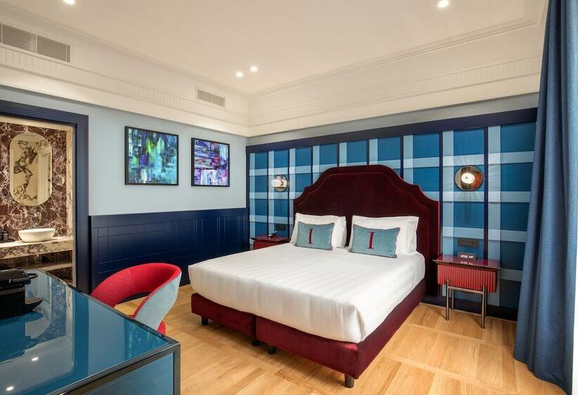 Люкс, The Independent