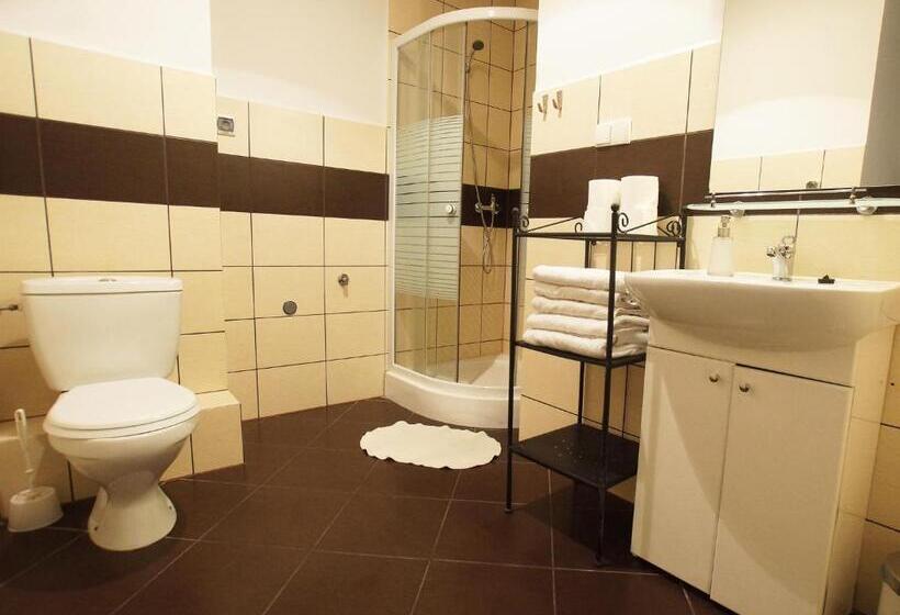 آپارتمان 2 خوابه, Blooms Inn & Apartments