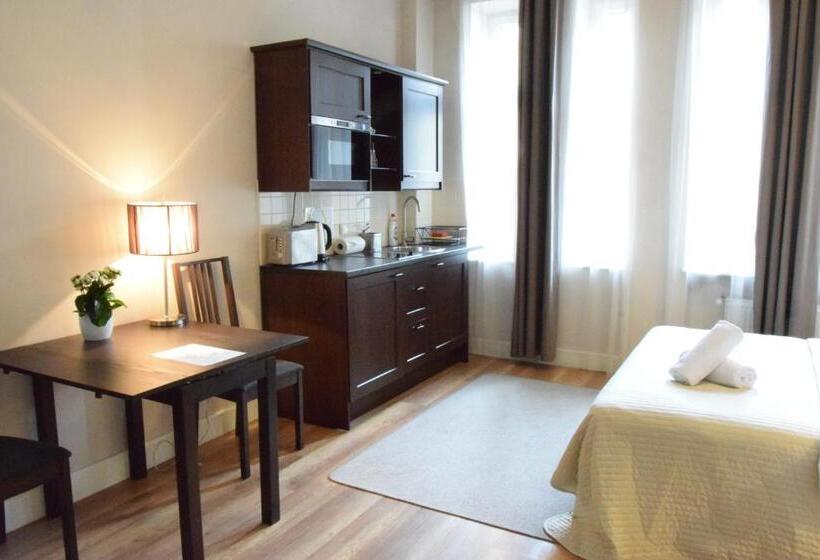 豪华房间, Blooms Inn & Apartments