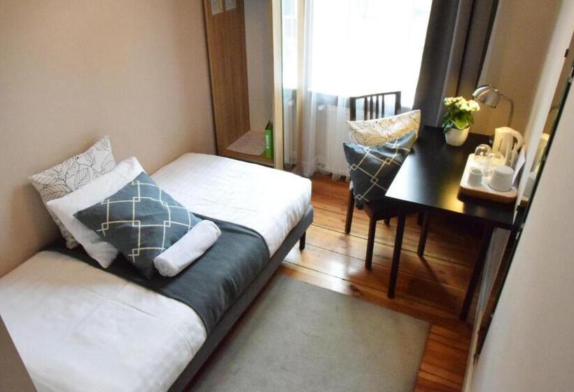 标准单人间, Blooms Inn & Apartments