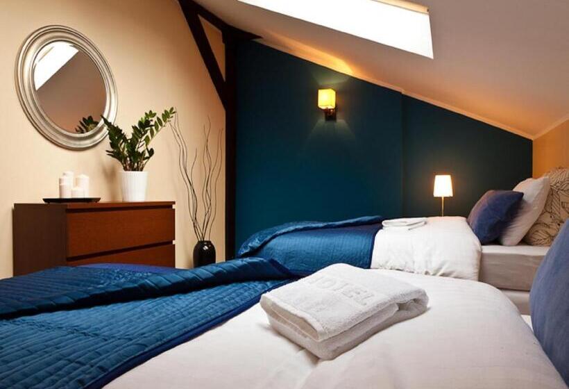 带2个卧室的公寓, Blooms Inn & Apartments