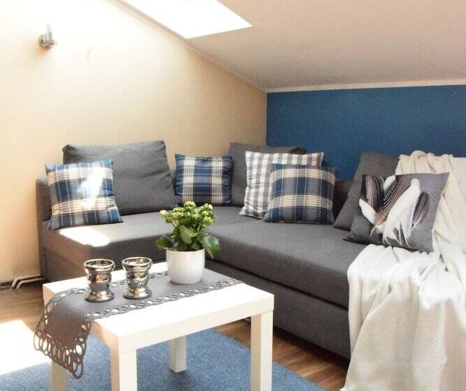 带2个卧室的公寓, Blooms Inn & Apartments