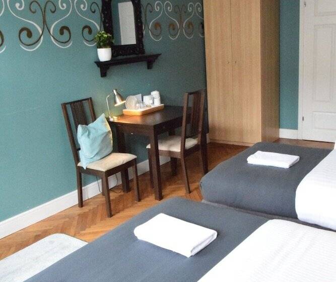 标准三人间, Blooms Inn & Apartments