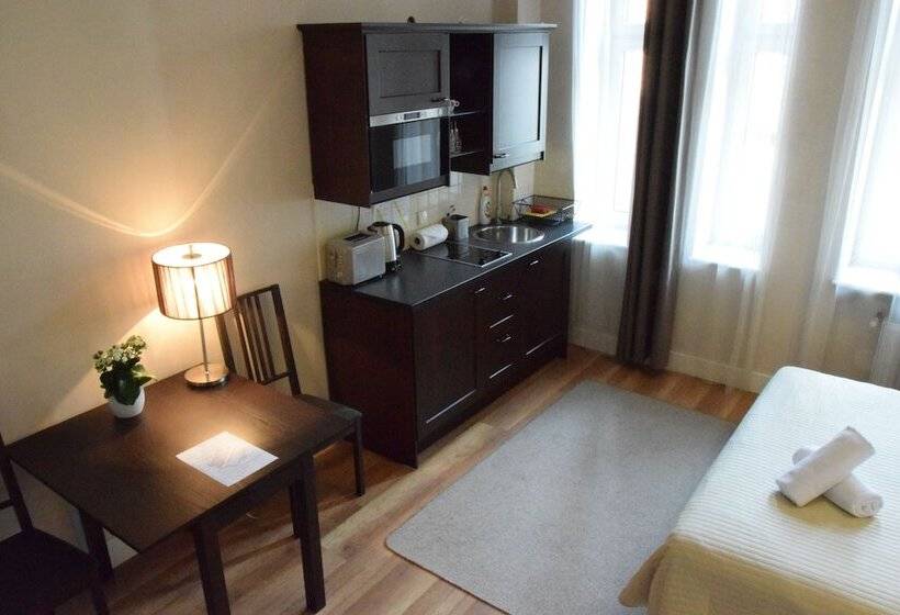 豪华房间, Blooms Inn & Apartments