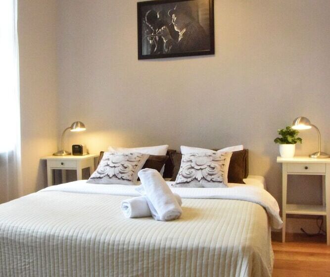 豪华房间, Blooms Inn & Apartments