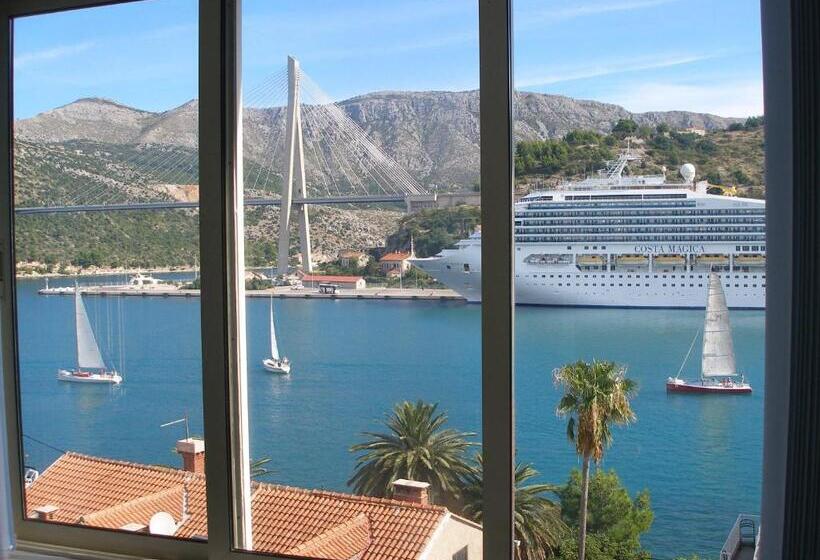 海の見えるスタンダードスタジオ, Apartments Villa Sirena