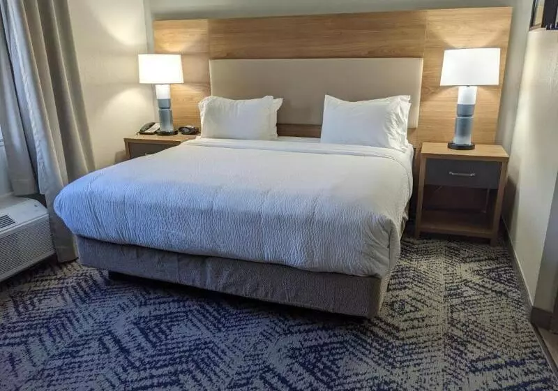 キングサイドベッドのスタンダードワンルーム, Candlewood Suites Aberdeen Bel Air, An Ihg