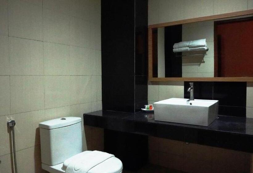 家庭间, Best Star Resort