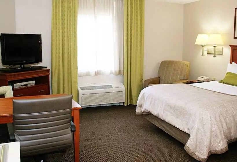 スタンダードスタジオ, Candlewood Suites Harrisonburg, An Ihg