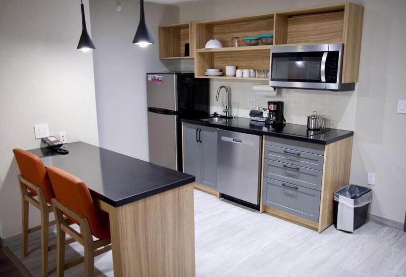 Студия Стандарт, Candlewood Suites Harrisonburg, An Ihg