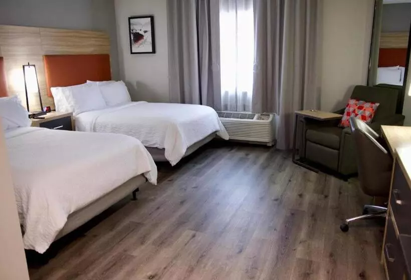身障者適用スタンダードルーム, Candlewood Suites Harrisonburg, An Ihg