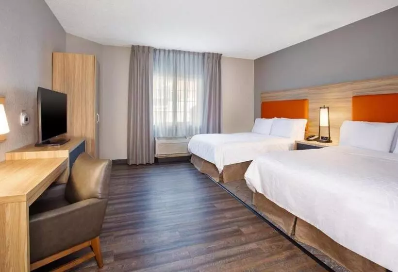 身障者適用スイートルーム, Candlewood Suites Kenosha, An Ihg