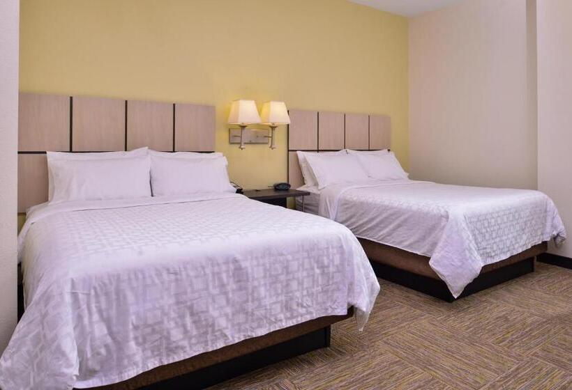 스탠다드 스튜디오, Candlewood Suites Terre Haute, An Ihg