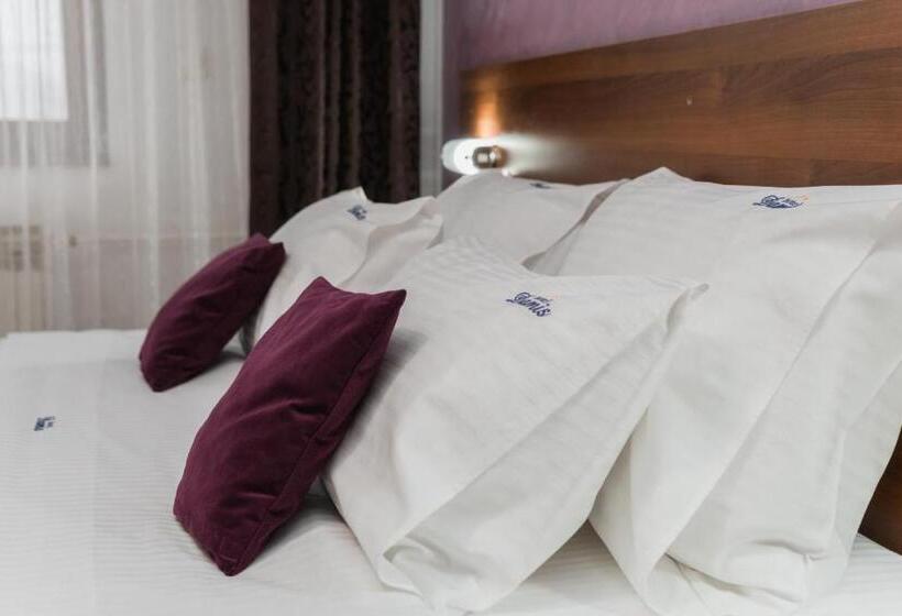 اتاق استاندارد, Damis