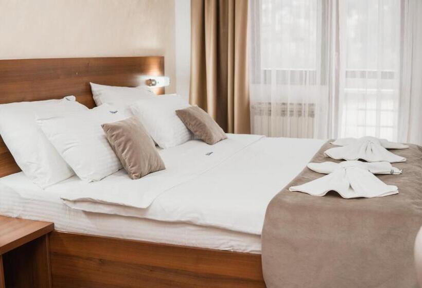 اتاق استاندارد, Damis