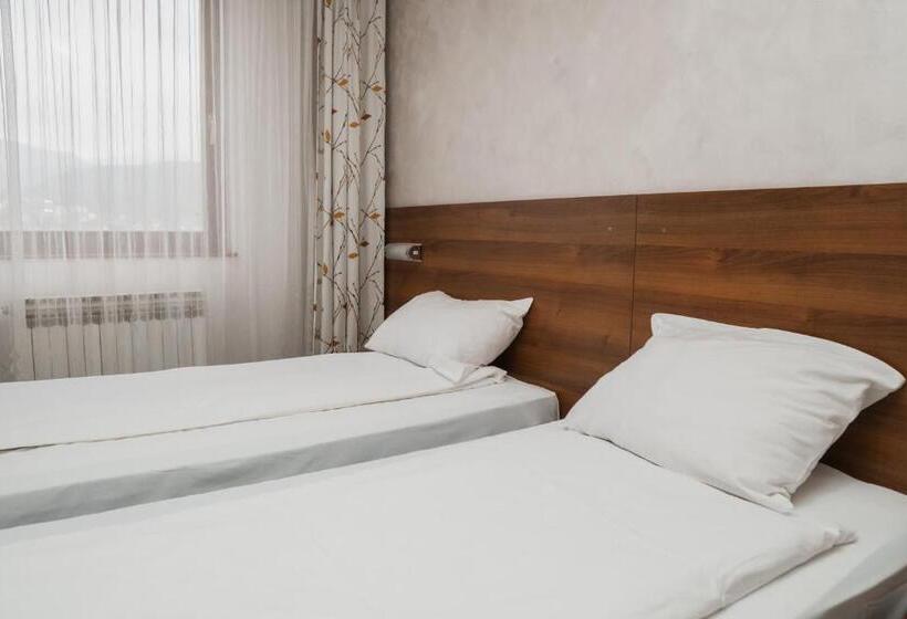 آپارتمان 2 خوابه, Damis