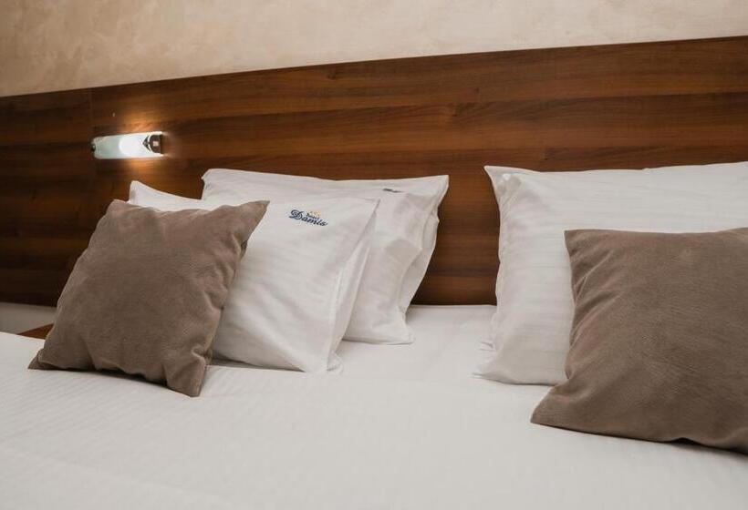 آپارتمان 2 خوابه, Damis