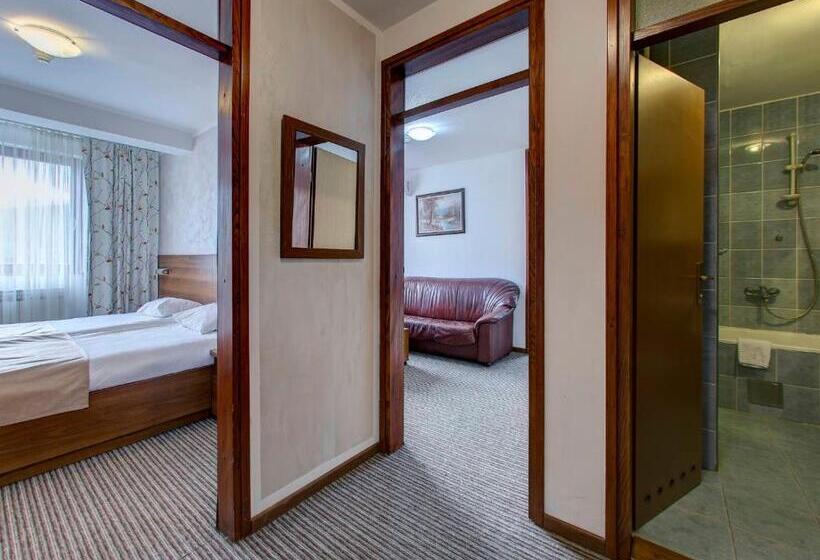 آپارتمان 2 خوابه, Damis