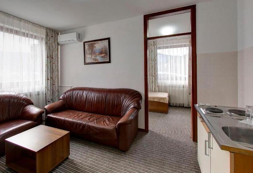 آپارتمان 2 خوابه, Damis