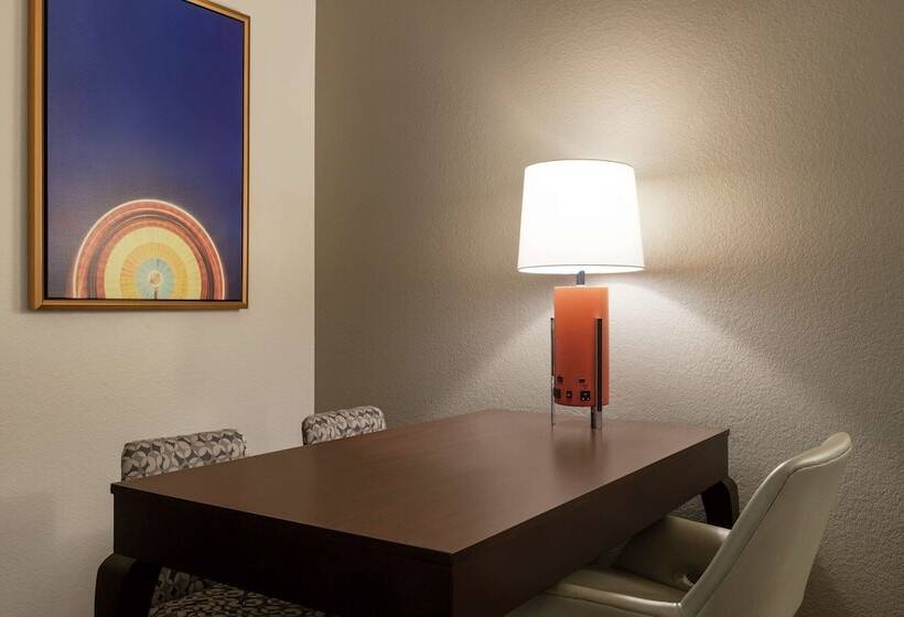 高级套房, Embassy Suites By Hilton Orlando Lake Buena Vista South