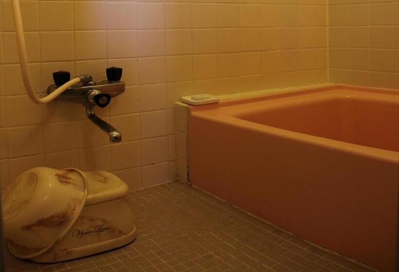 Quarto Triplo Estandar, Kaike Grand Hotel Tensui