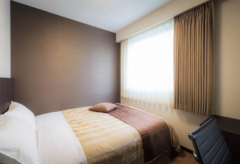 غرفة قياسية, Katsuyama Premiere