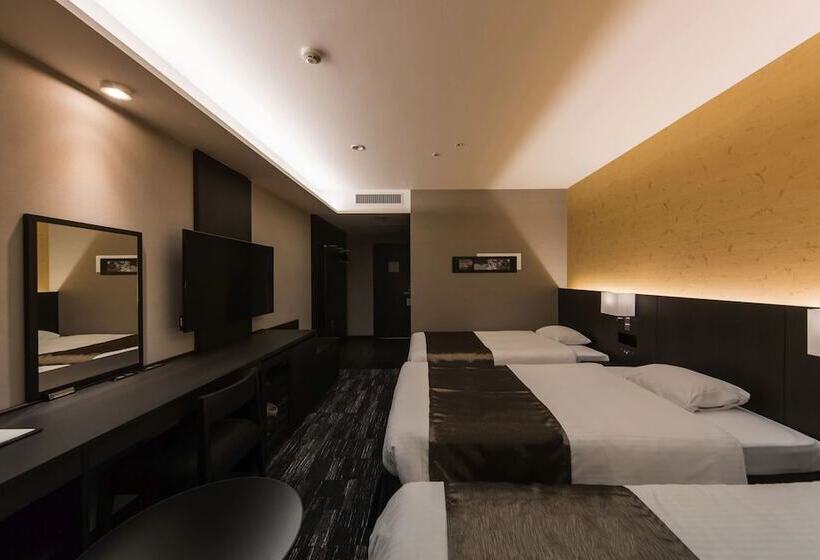 Номер Стандарт Трехместный, Kkr Hotel Osaka