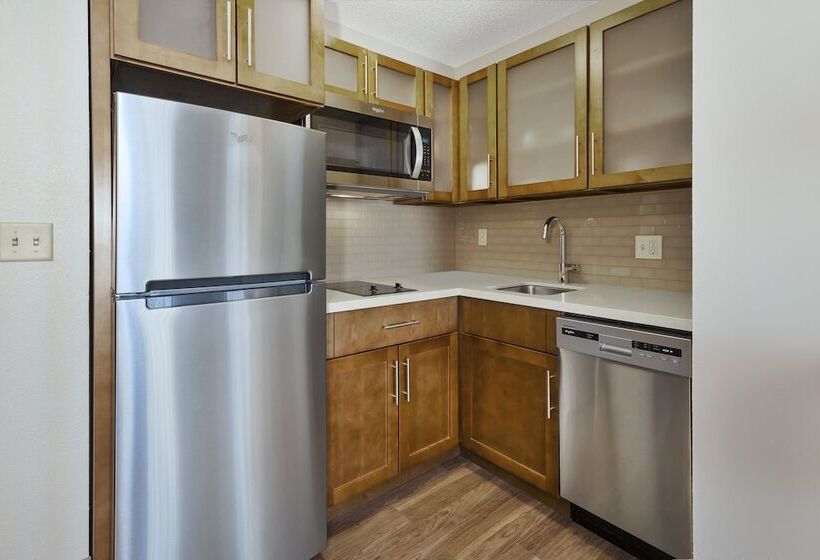 جناح, Staybridge Suites Columbia Highway 63 & I 70, An Ihg