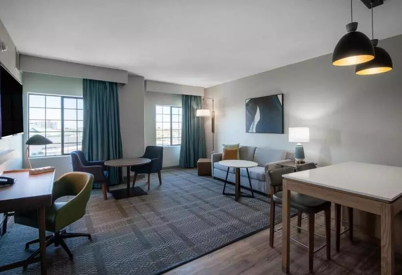 キングサイズベッドのスイートルーム, Staybridge Suites Phoenix Glendale Sports Dist, An Ihg