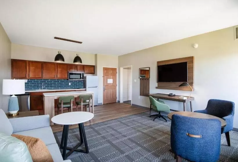 キングサイズベッドのスイートルーム, Staybridge Suites Phoenix Glendale Sports Dist, An Ihg