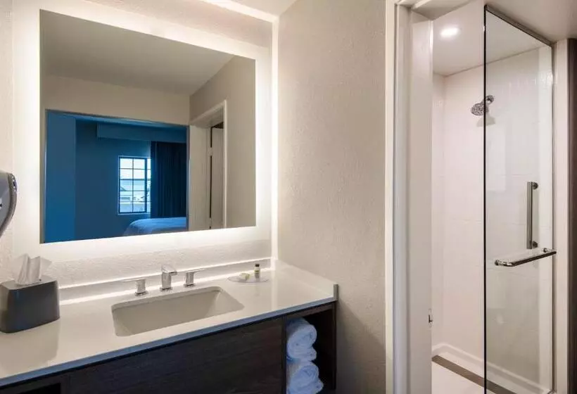 キングサイズベッドのスイートルーム, Staybridge Suites Phoenix Glendale Sports Dist, An Ihg