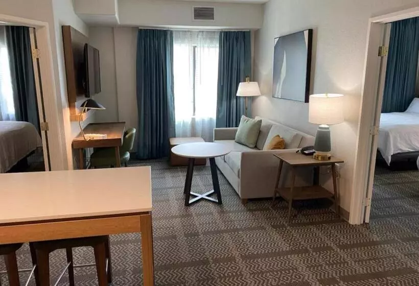 身障者適用スイートルーム, Staybridge Suites Phoenix Glendale Sports Dist, An Ihg