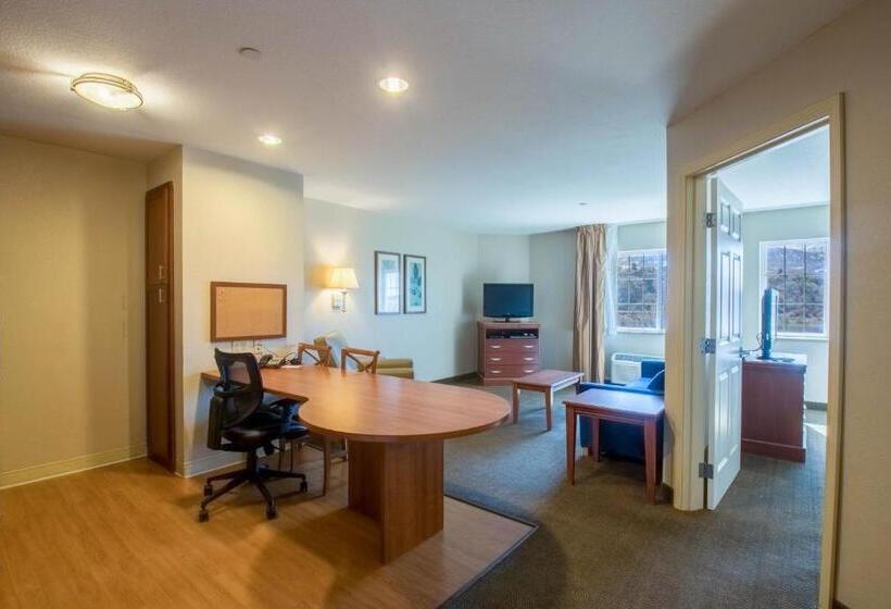 جناح سرير كينج, Western Slope Suites Parachute