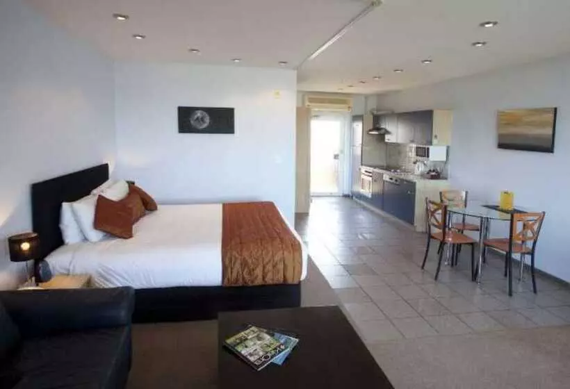 ダブルベッドのスタンダードスタジオ, Admiralty Lodge Motel