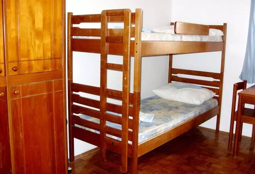 اتاق استاندارد با سرویس بهداشتی مشترک, Hi Hostel Zadar