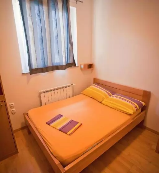 اتاق استاندارد یک نفره, Hi Hostel Zadar