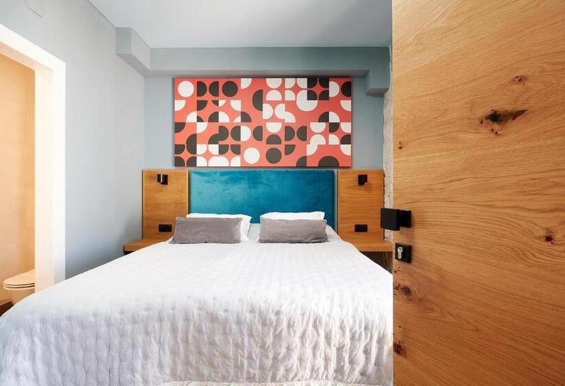 اتاق لوکس با بالکن و چشمانداز دریا, Domus Maritima