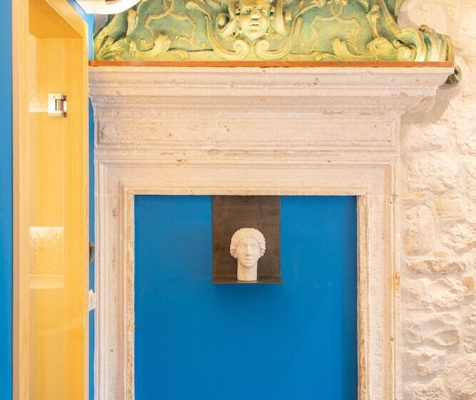 اتاق لوکس, Domus Maritima