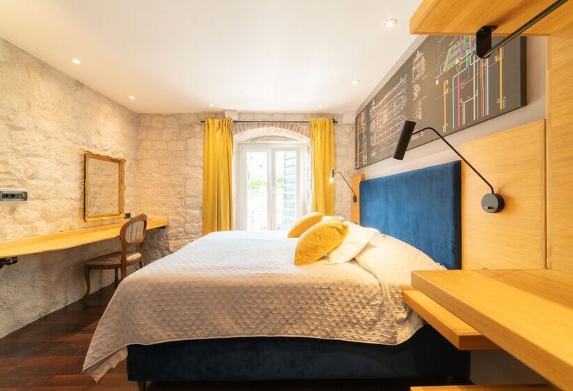 اتاق لوکس, Domus Maritima