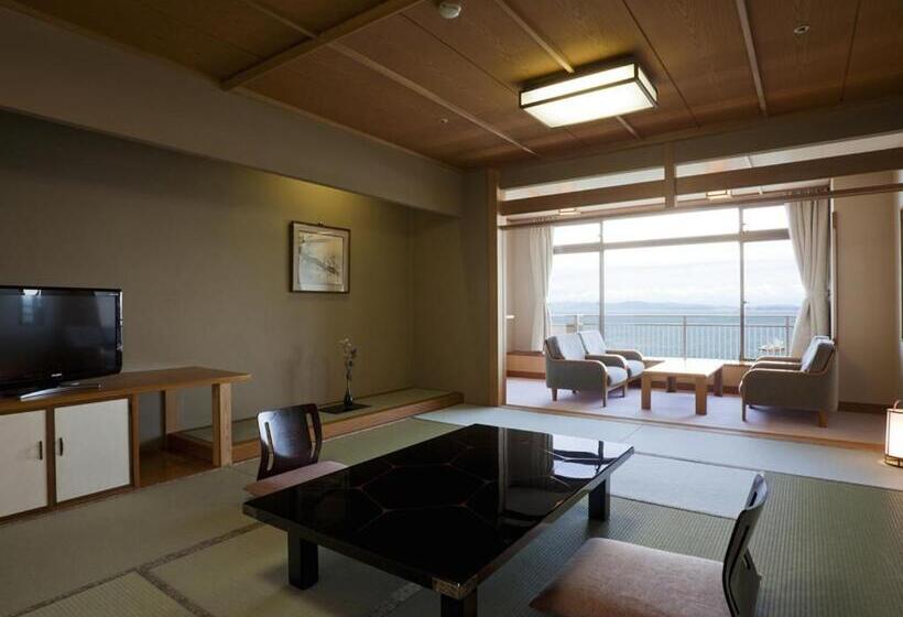 标准间, New Awaji